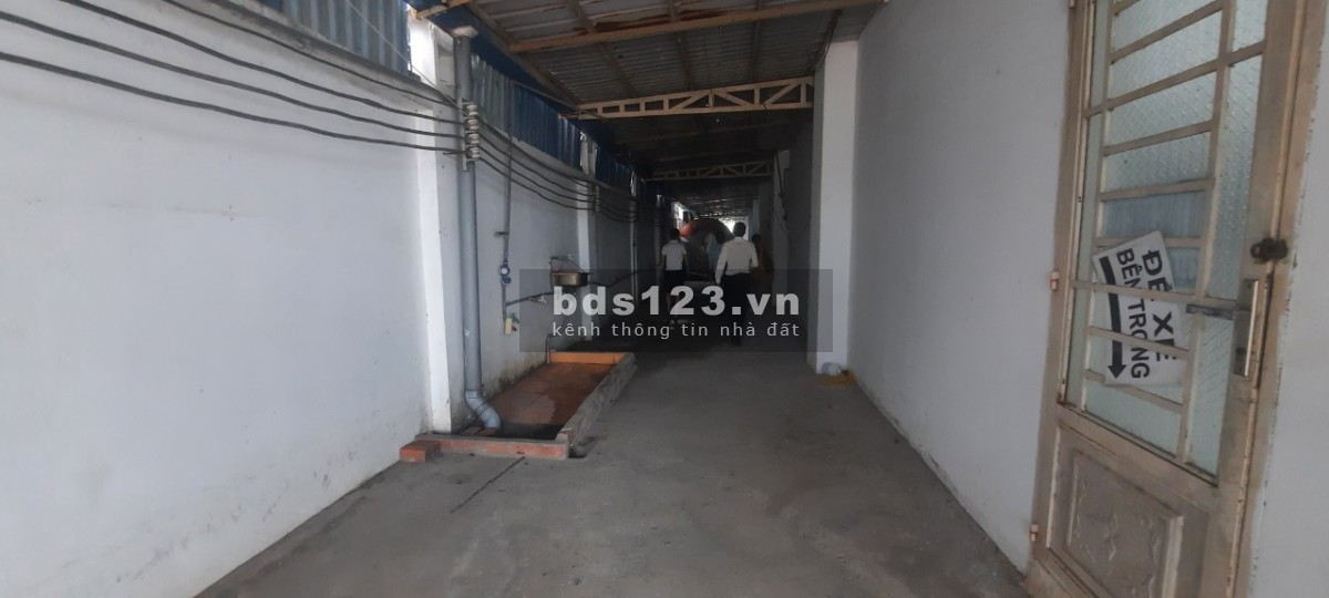 Cho thuê kho diện tích 750m2 Hương Lộ 11, Hưng Long, Bình Chánh