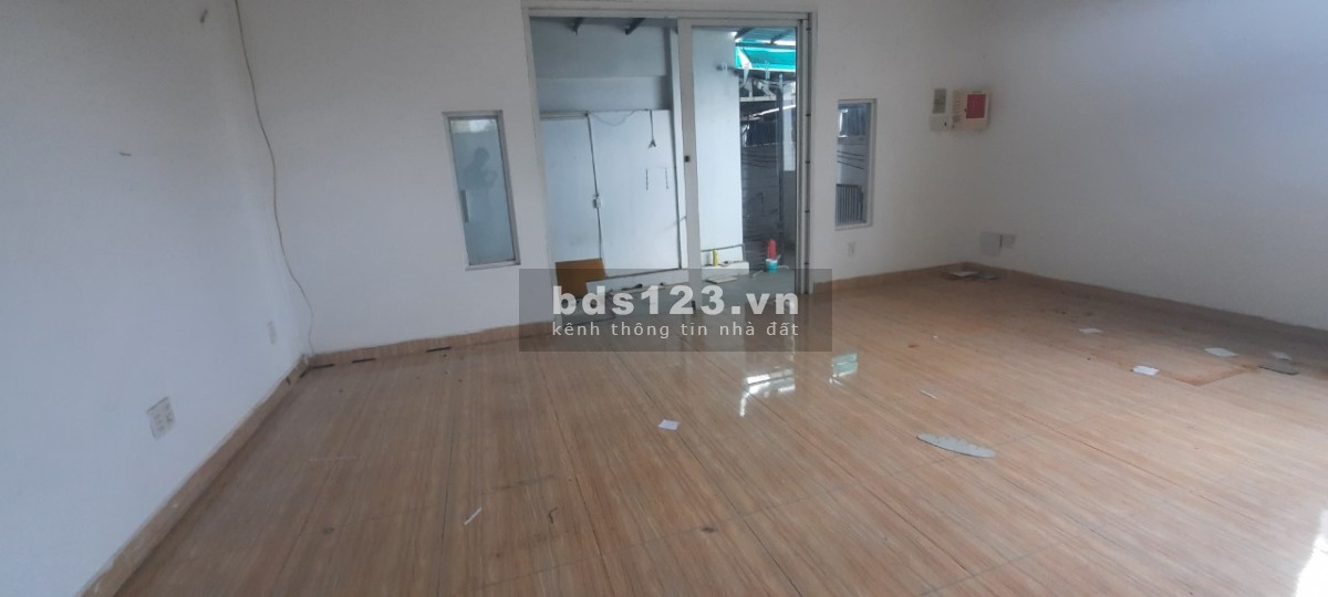 Cho thuê kho diện tích 750m2 Hương Lộ 11, Hưng Long, Bình Chánh
