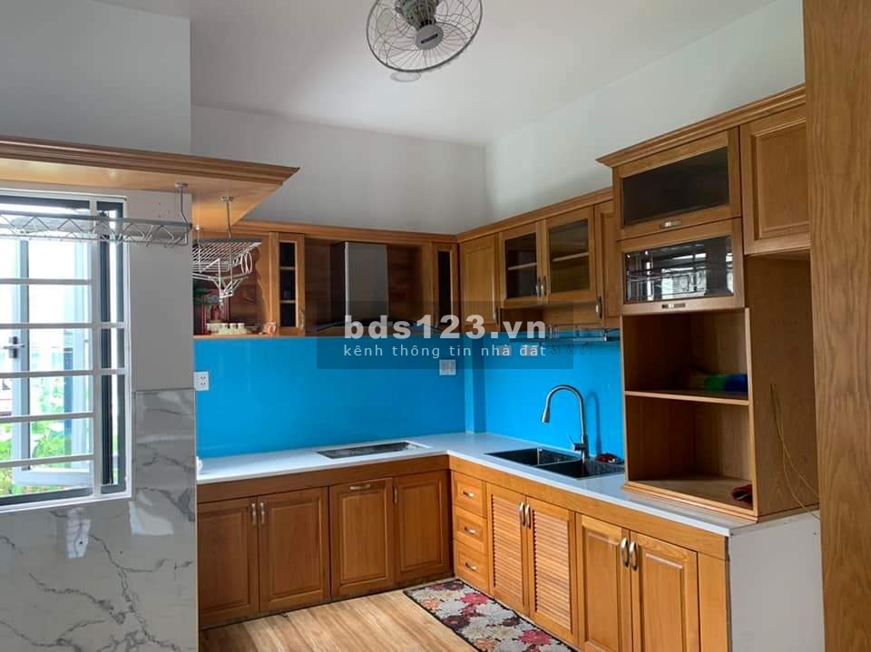 Bán nhà lớn 5 tầng đúc bê tông hẻm xe hơi Bình Tân, dt 4.5x13m giá chỉ nhỉnh 5 tỷ