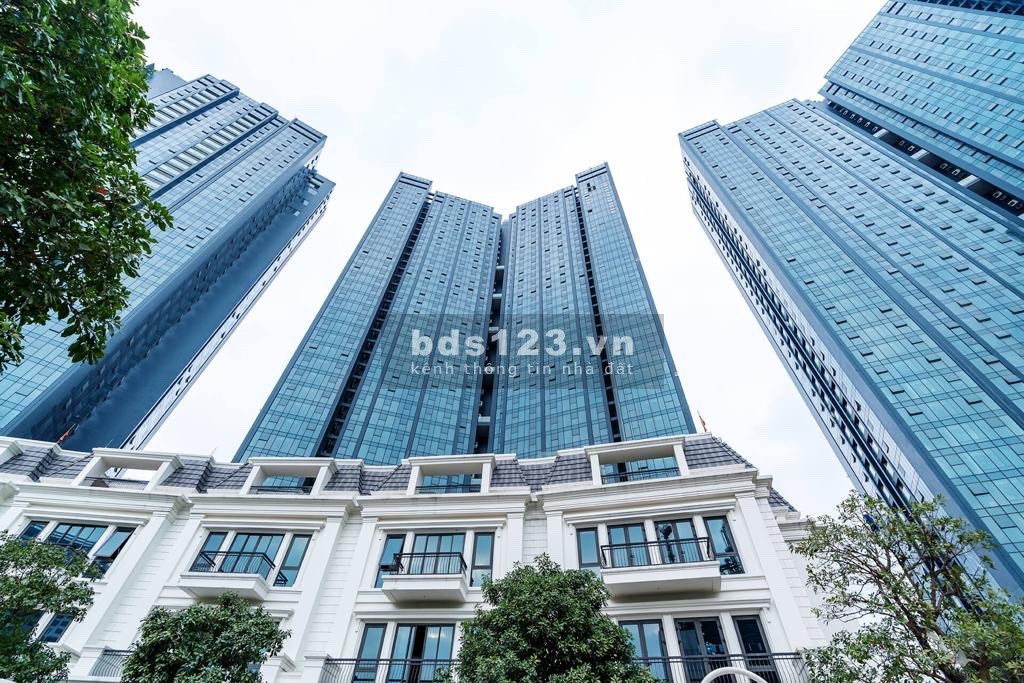 Bán căn hộ 3PN, 103m full nội thất, 5 tỷ, toà S4, Sunshine City Tây Hồ lh 0949787838