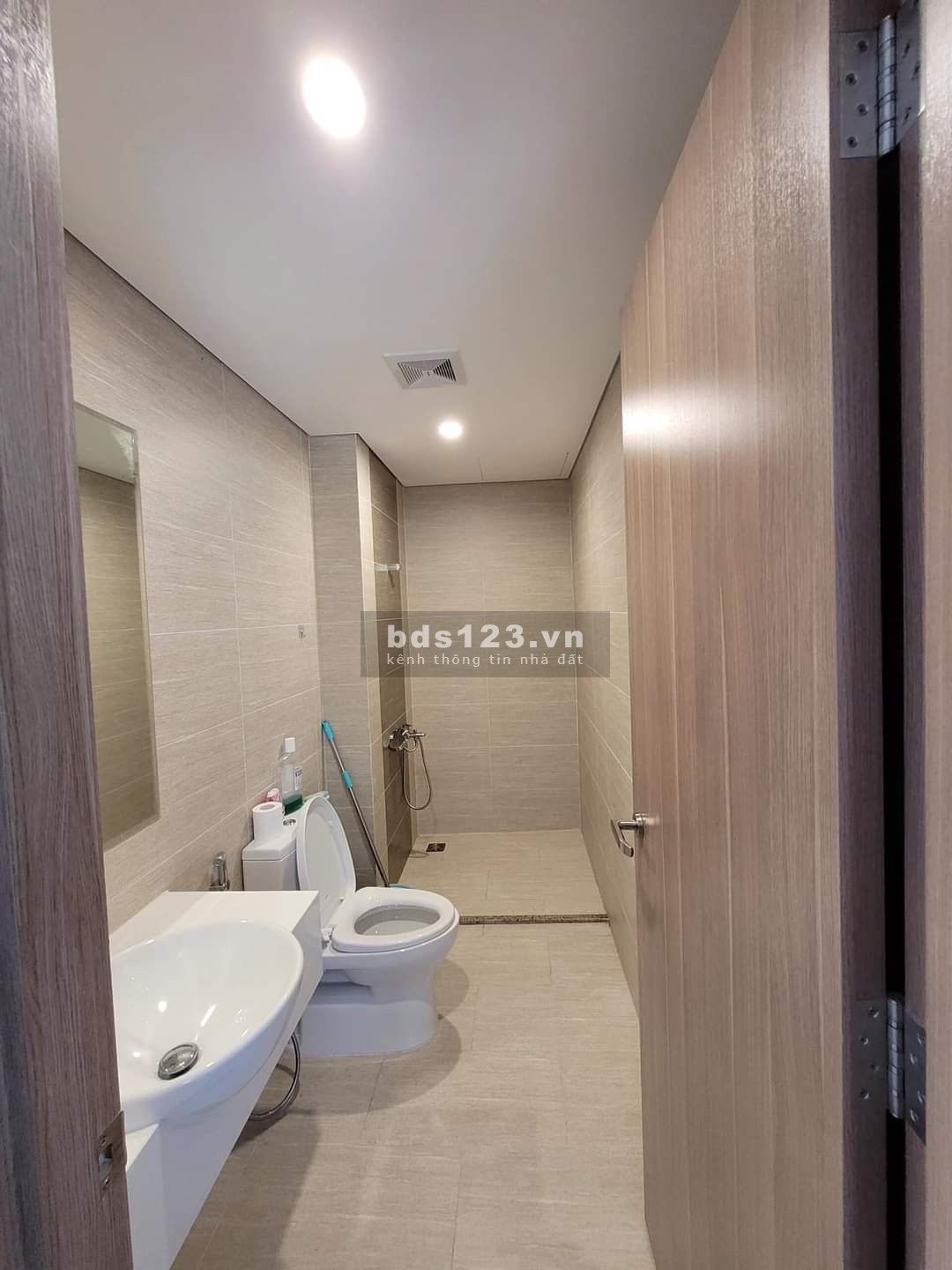 Không sử dụng nên bán căn hộ 1N + 1 chỉ 1.3 tỷ tại Vinhomes Ocean Park