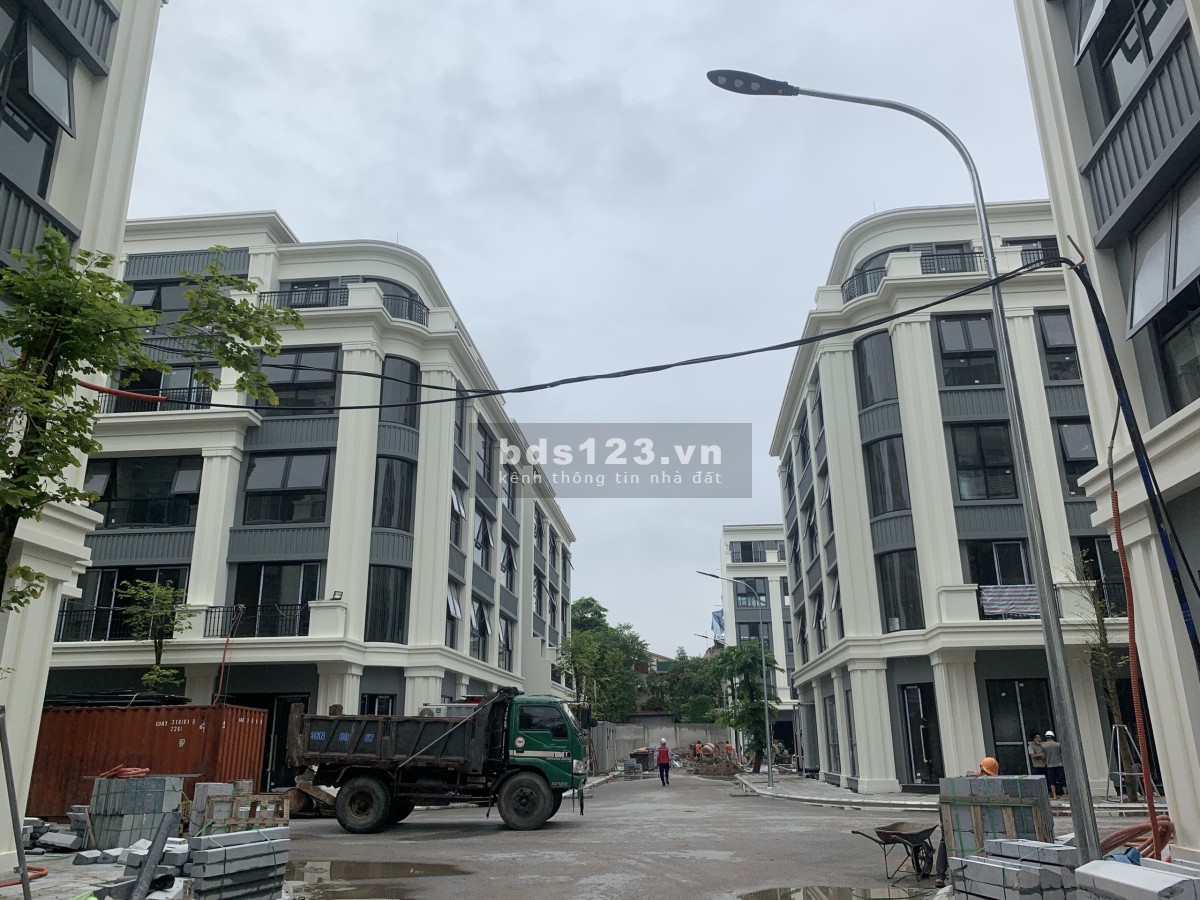 Bán nhà phố 5 tầng trung tâm thành phố Từ Sơn giá tốt đầu tư sinh lợi nhuận cao