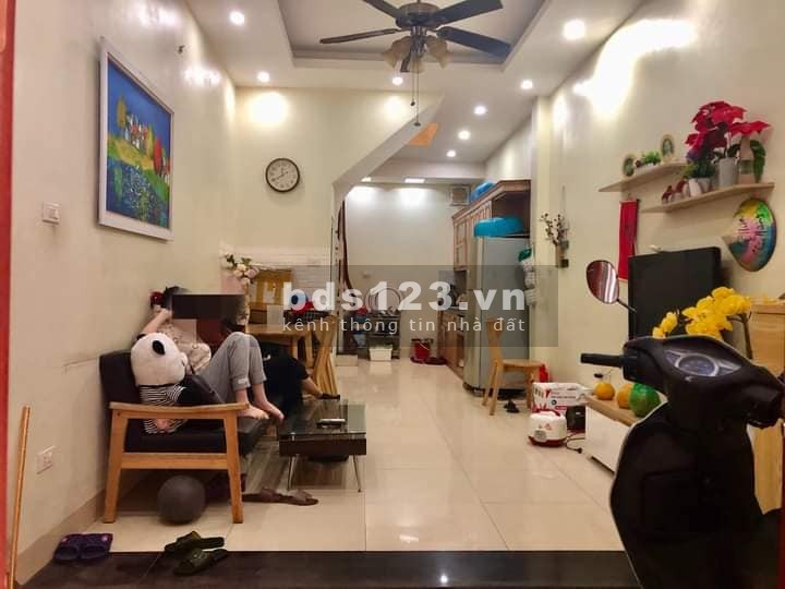 Bán nhà phố Bằng Liệt, Hoàng Mai 33m2 x 4 tầng, MT 3.3m, chỉ 3.5 tỷ