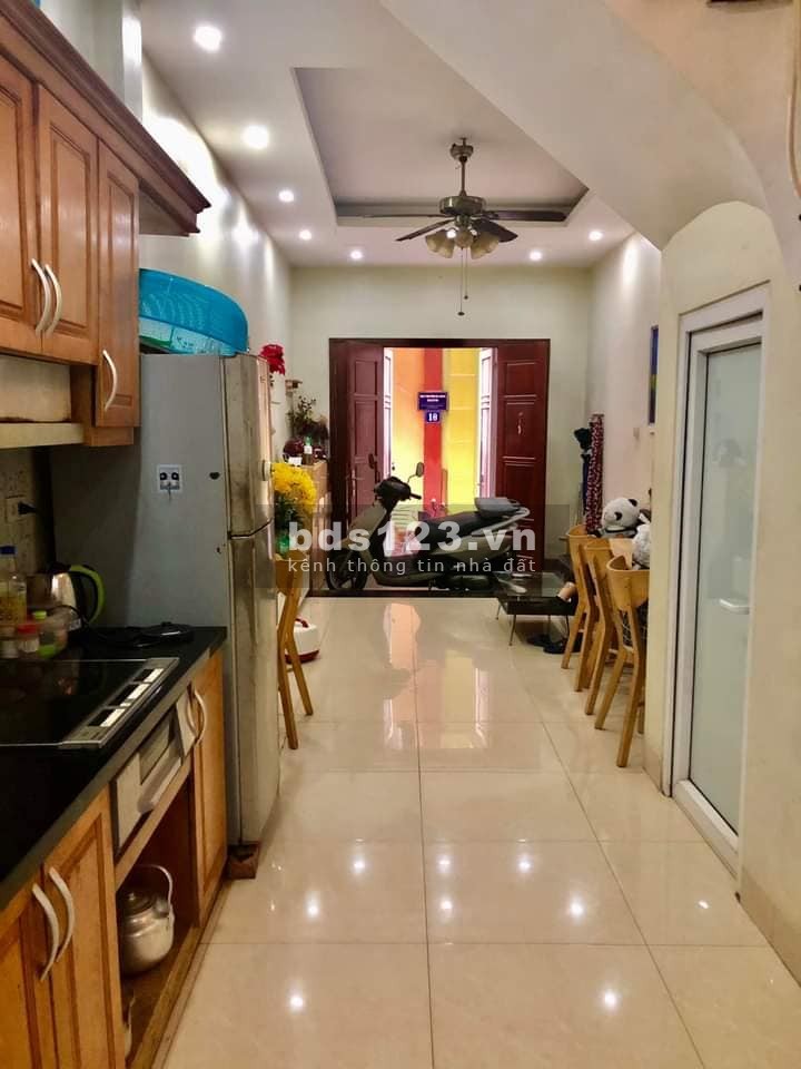 Bán nhà phố Bằng Liệt, Hoàng Mai 33m2 x 4 tầng, MT 3.3m, chỉ 3.5 tỷ
