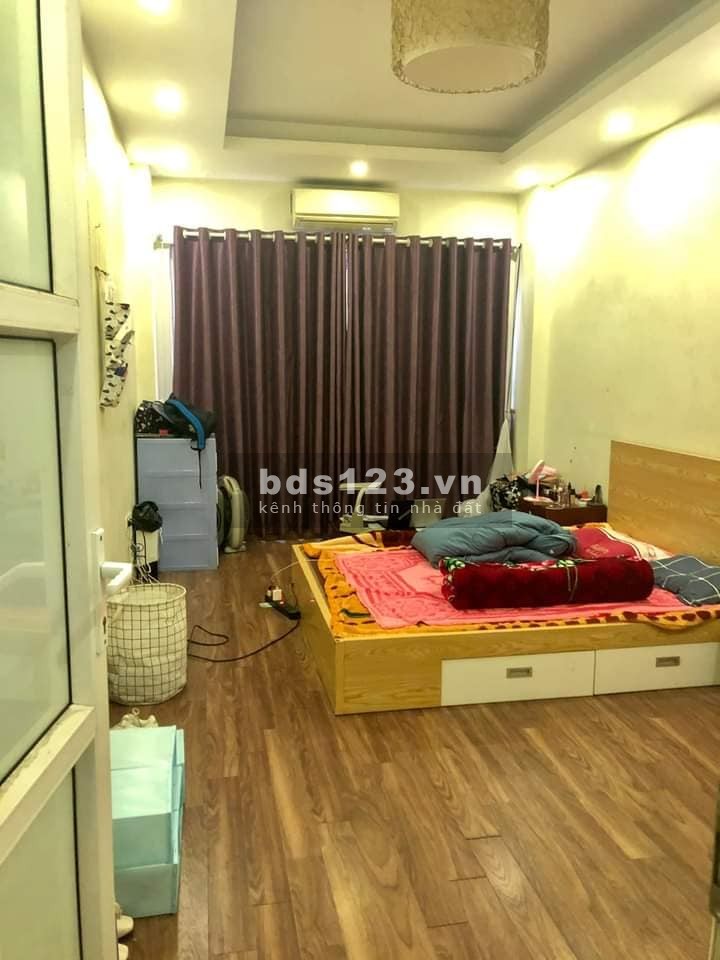 Bán nhà phố Bằng Liệt, Hoàng Mai 33m2 x 4 tầng, MT 3.3m, chỉ 3.5 tỷ