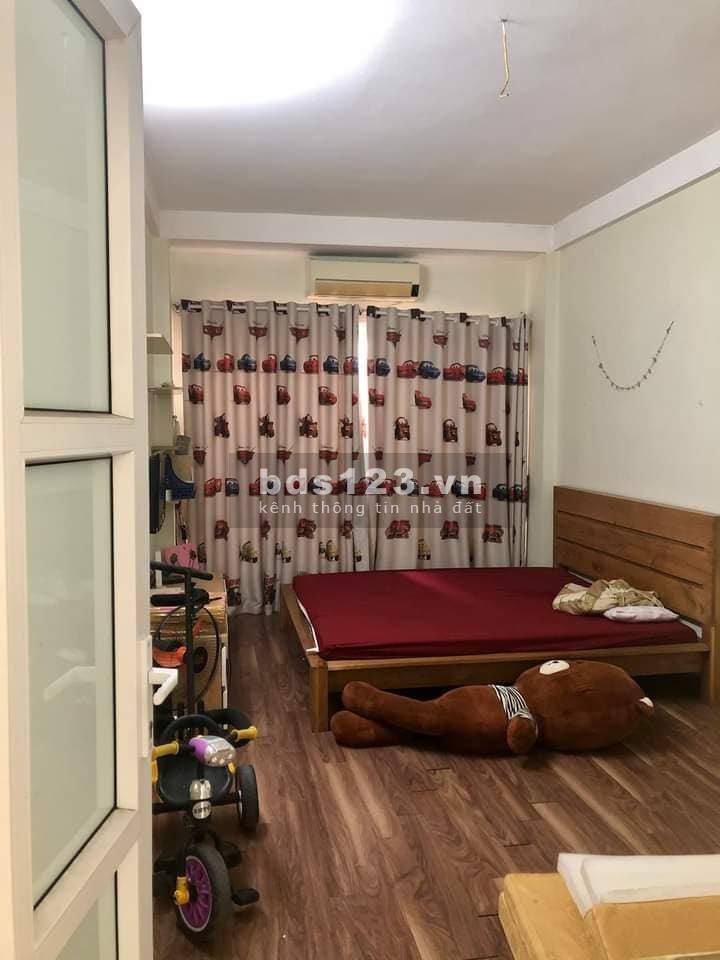 Bán nhà phố Bằng Liệt, Hoàng Mai 33m2 x 4 tầng, MT 3.3m, chỉ 3.5 tỷ