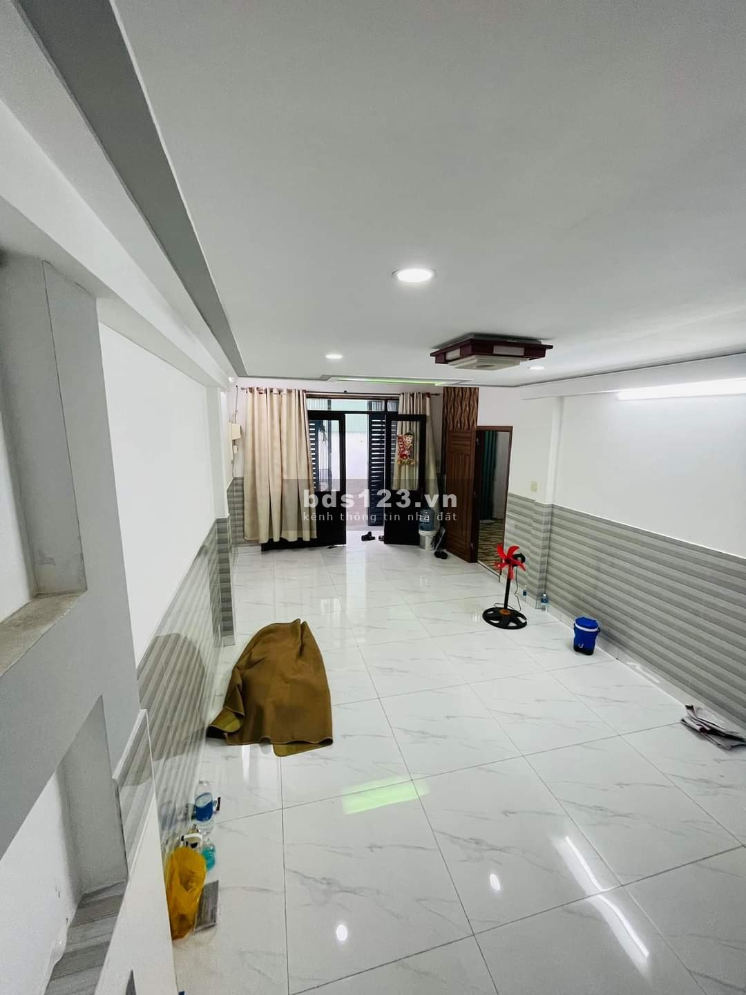 BÁN NHÀ MẶT TIỀN TÂN PHÚ, PHÚ THỌ HÒA, KHU CHỢ VẢI SẦM UẤT, NGANG 6.1x15M, DÒNG TIỀN 25TR, CHỈ 8 TỶ