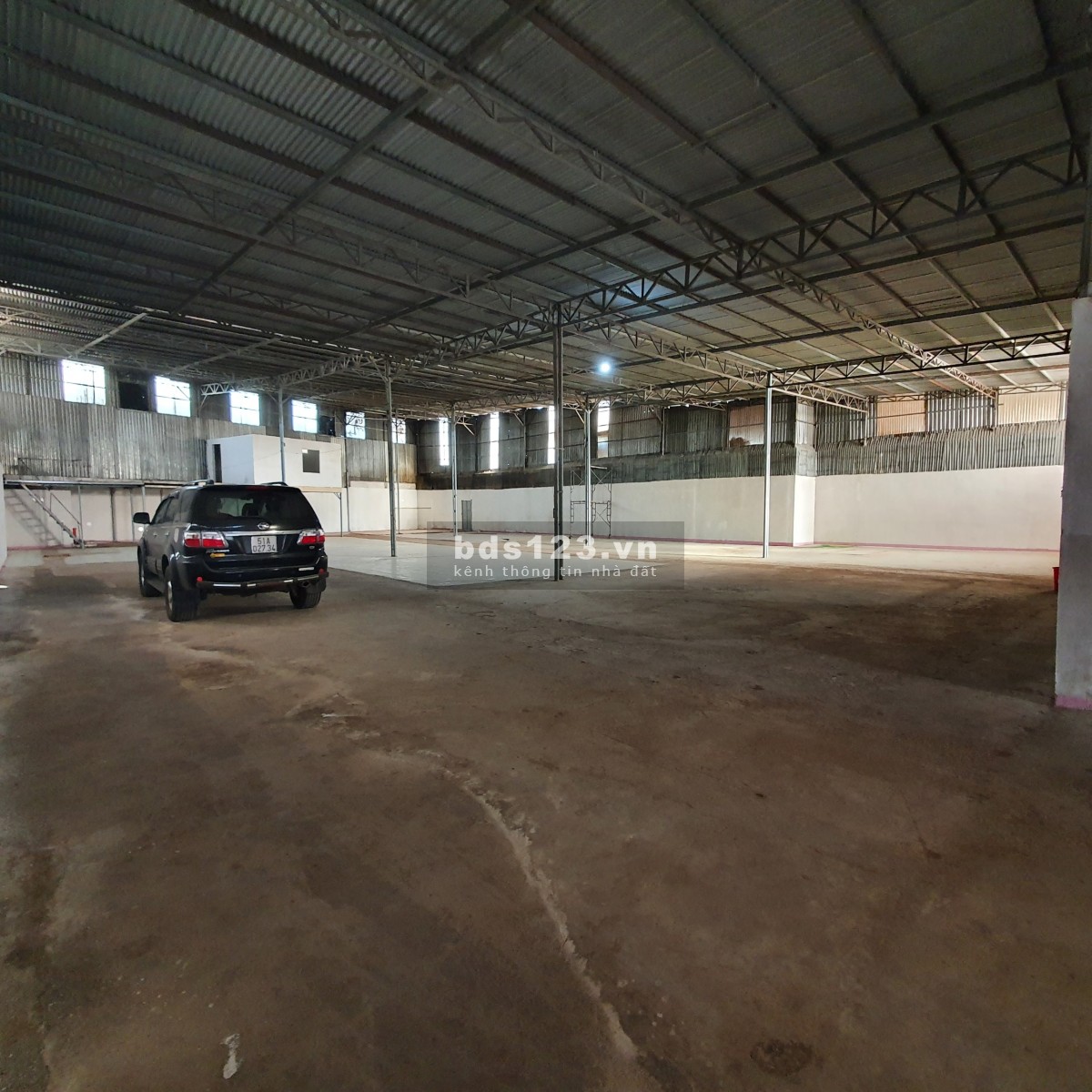 Cho thuê kho dtsd 1100m2 Nguyễn Duy Trinh, phường Trường Thạnh, Quận 9, TP.HCM