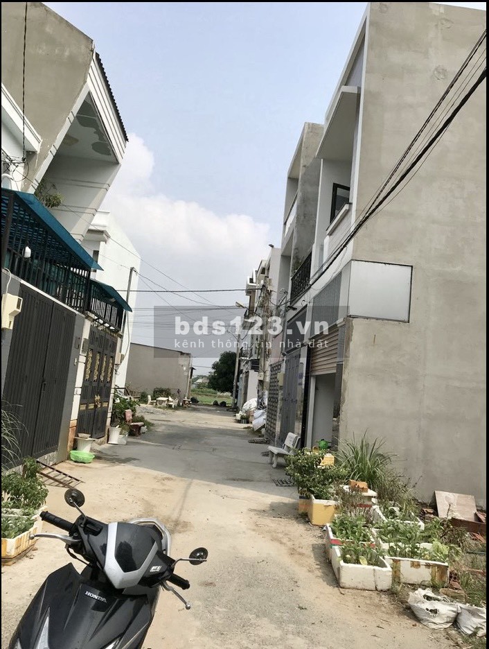 Chính chủ bán đất thổ cư hẻm xe hơi Ngô Chí Quốc Thủ Đức liên hệ 0903117266