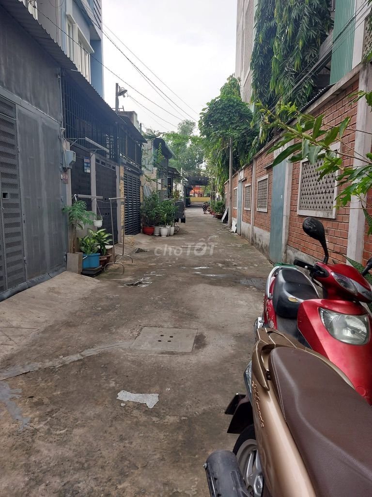 Chuyển nhà cần sang lai dãy trọ gấp tai Quận 9 tphcm giá đầu tư sinh lời