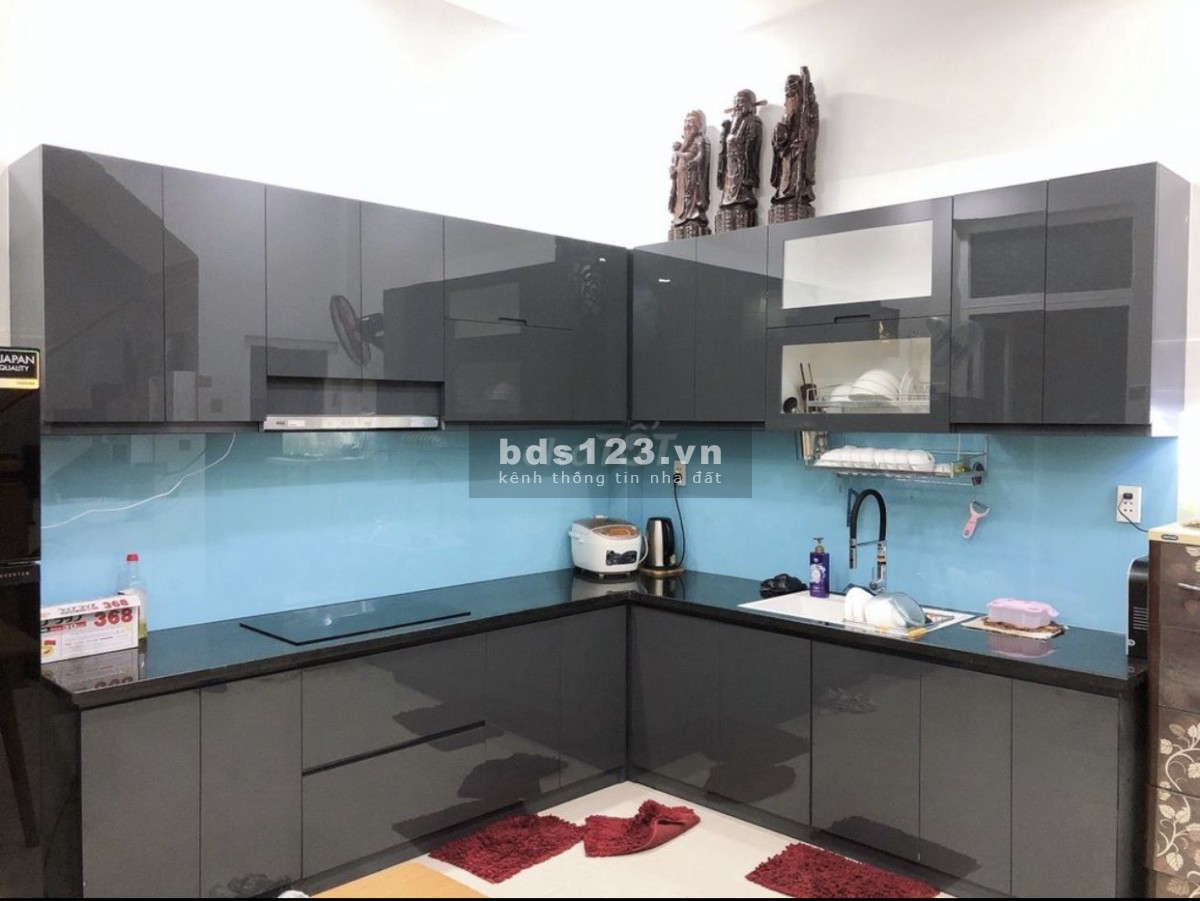 Bán nhà 1 trệt 3 lầu đường Hà Huy Giáp Quận 12 diện tích 180m2 lh 0934343737