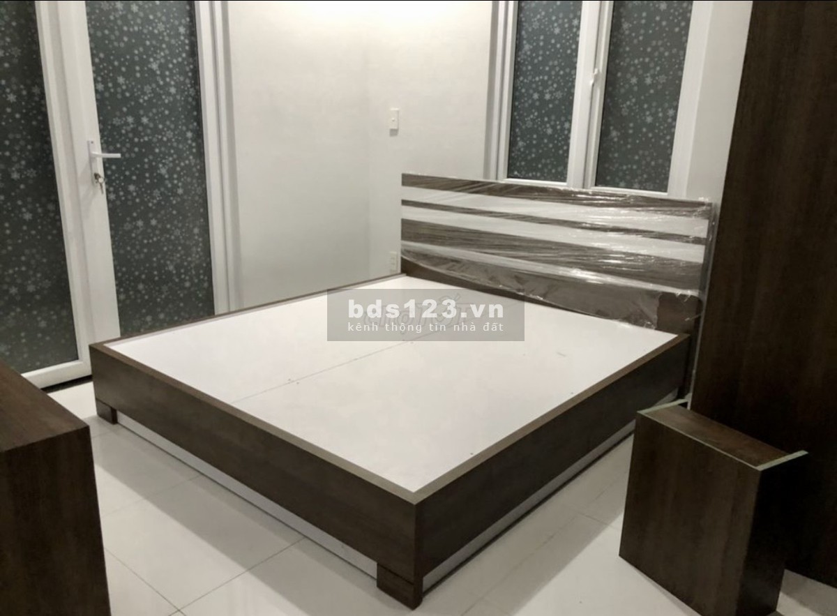 Bán nhà 1 trệt 3 lầu đường Hà Huy Giáp Quận 12 diện tích 180m2 lh 0934343737