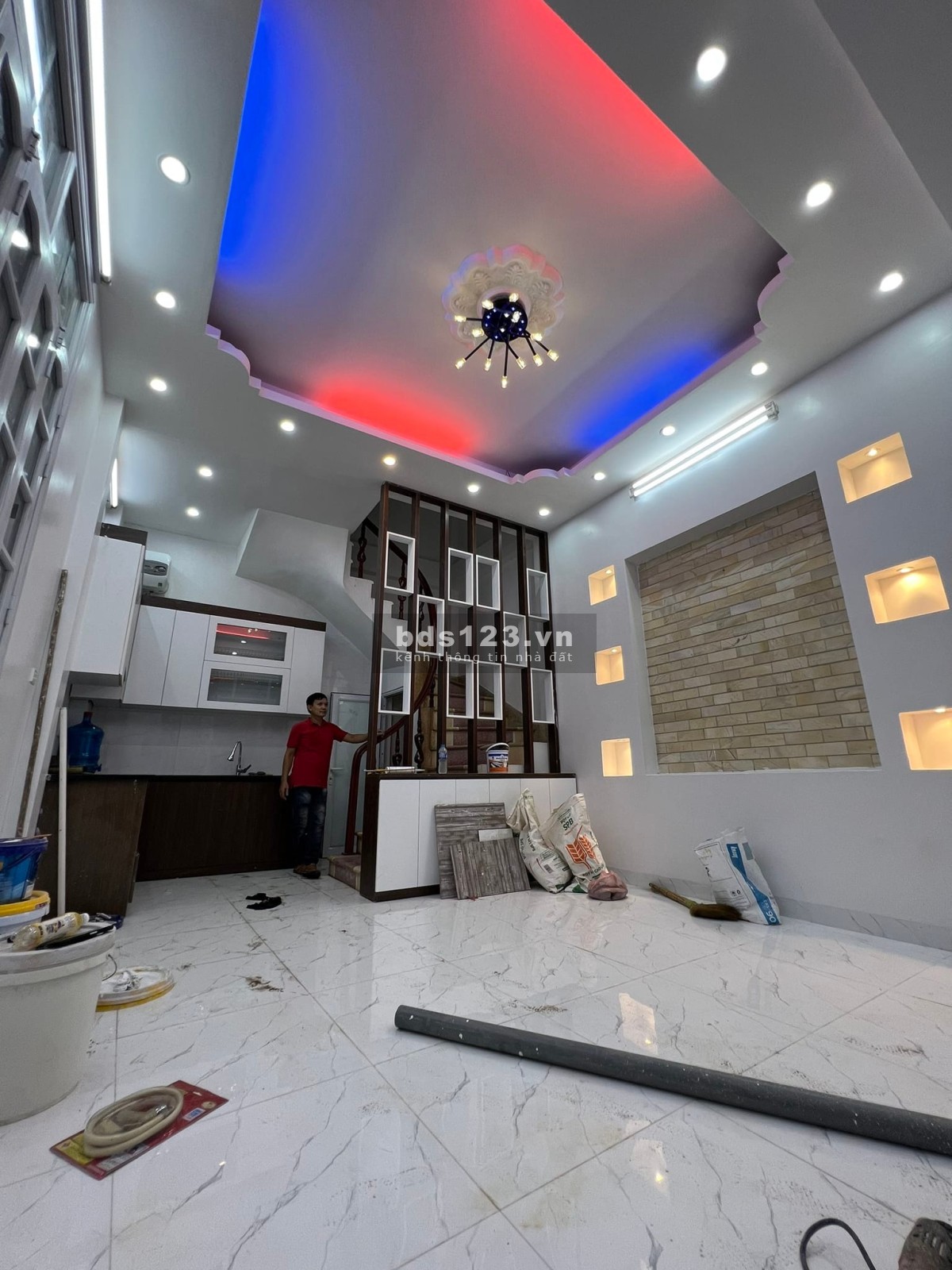 Bán nhà Kim Ngưu, Hai bà Trưng, dtsd 32m2 x 4 tầng, mt 4m, thiết kế hiện địa giá 4,5 tỷ