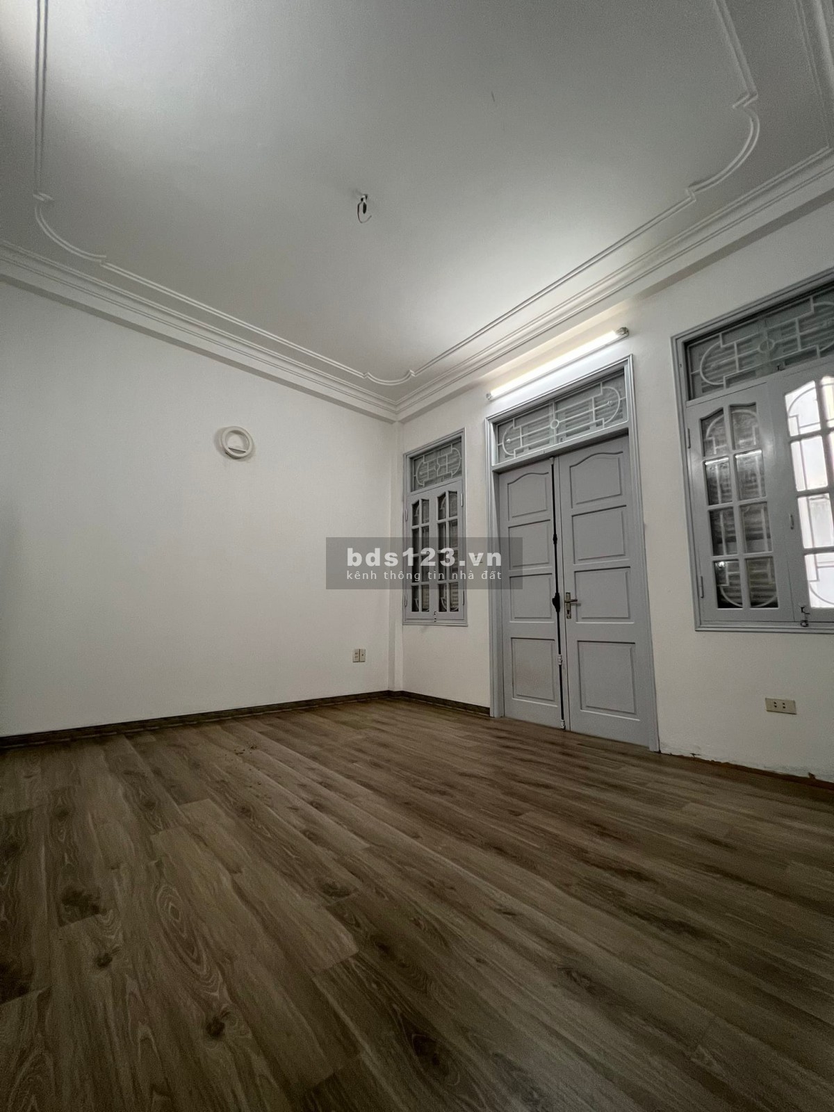Bán nhà Kim Ngưu, Hai bà Trưng, dtsd 32m2 x 4 tầng, mt 4m, thiết kế hiện địa giá 4,5 tỷ