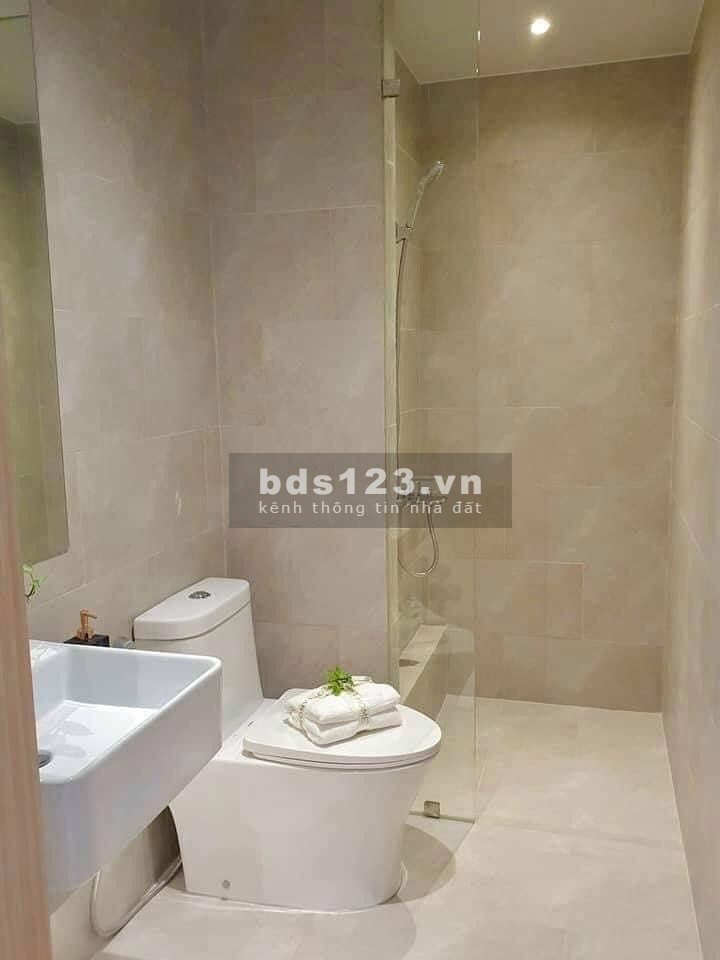 Căn hộ cao cấp nằm trong trung tâm hành chánh full nội thất: 0907440559