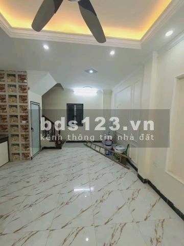 Trung tâm Quận gần phố lô góc full nội thất nhà đẹp ngõ thông thoáng lh 0966963387