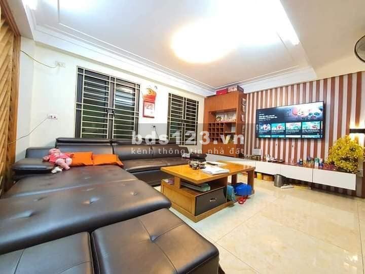 Bán nhà kinh doanh đỉnh, mặt Ngõ Quỳnh, Hai Bà Trưng 41m2 x 6 tầng, MT 5.2m, chỉ 8.3 tỷ.