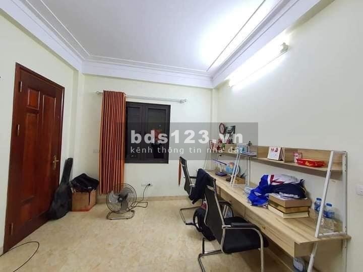 Bán nhà kinh doanh đỉnh, mặt Ngõ Quỳnh, Hai Bà Trưng 41m2 x 6 tầng, MT 5.2m, chỉ 8.3 tỷ.