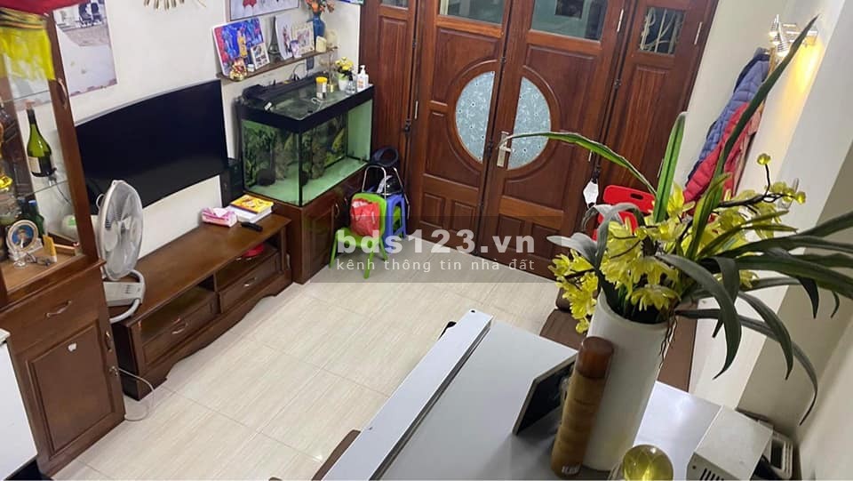 Bán nhà Tân Mai 3 bước ra đường ô tô tránh, giá nhỉnh 2 tỷ lh 0966049748