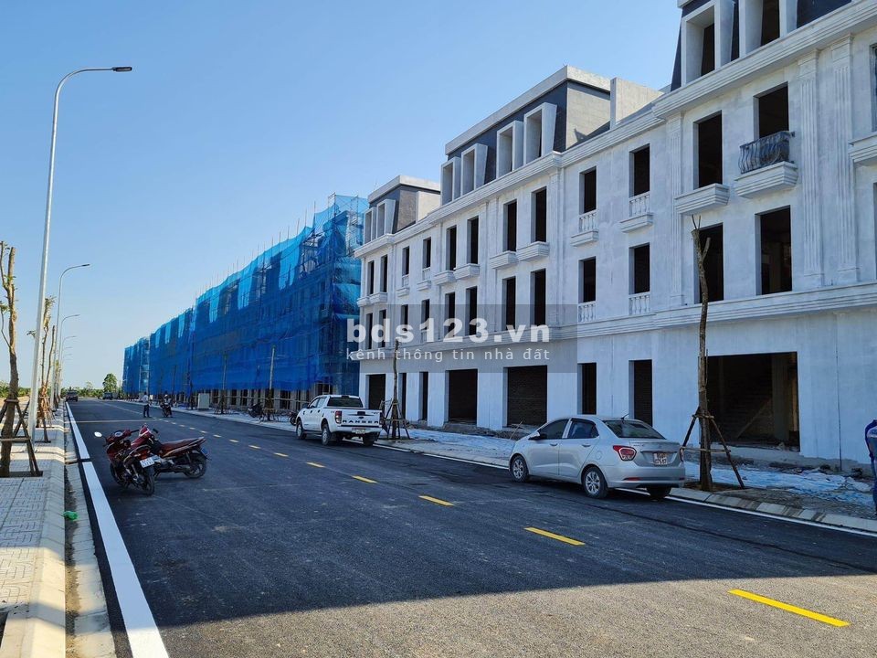 Tây mương phóng thủy vay lãi suất 0% liên hệ 0392822674 hỗ trợ vay