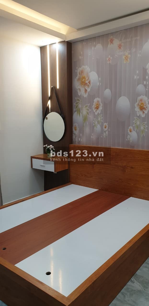 Hẻm 6m xe hỏi ngủ trong nhà nhà mới đẹp như hình 5 tầng bê tông cốt thép chủ tặng lại nội thất