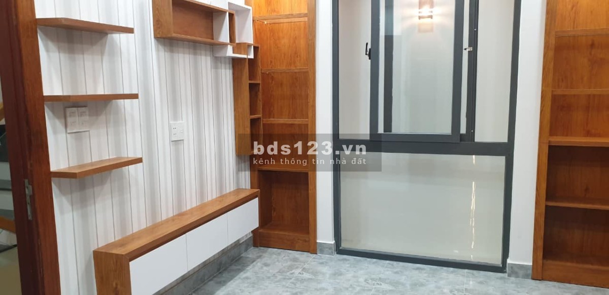 Hẻm 6m xe hỏi ngủ trong nhà nhà mới đẹp như hình 5 tầng bê tông cốt thép chủ tặng lại nội thất