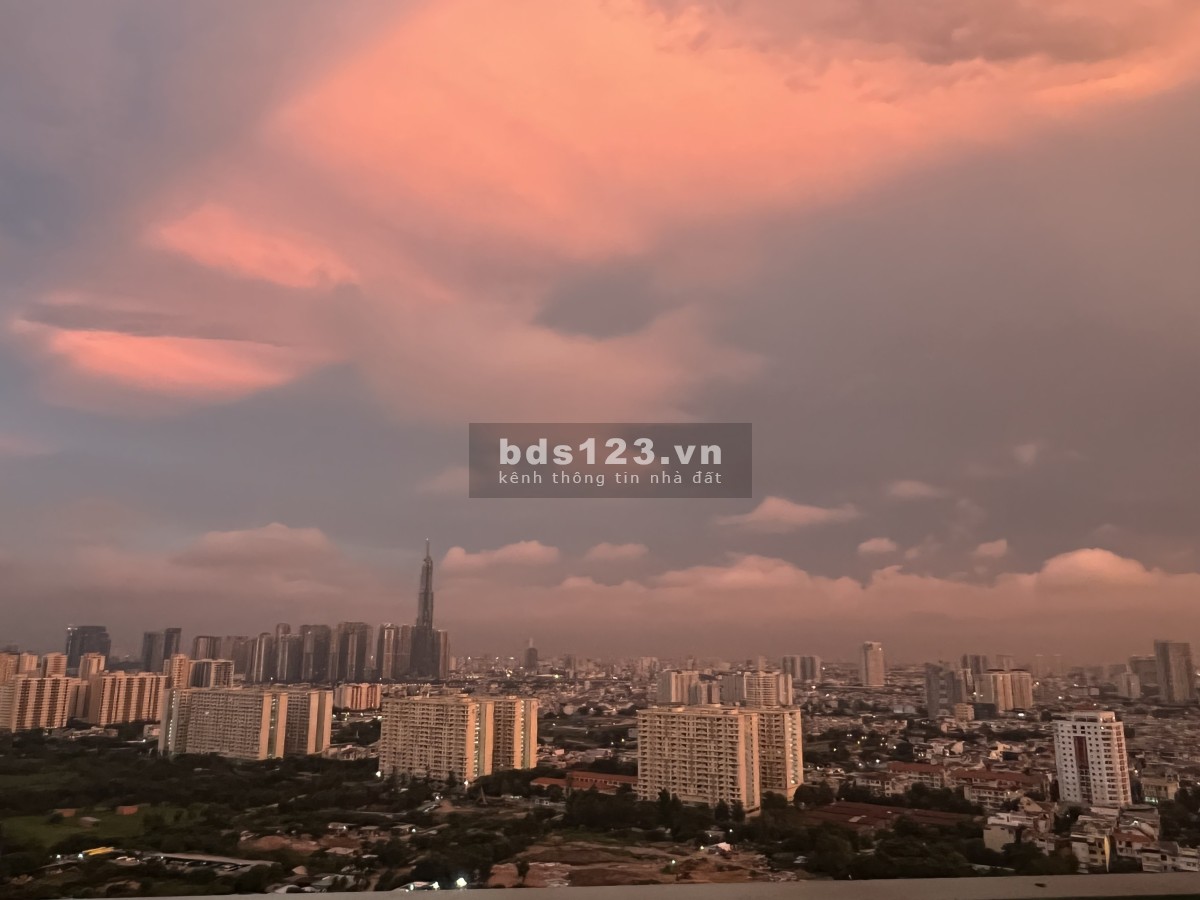 Bán gấp căn hộ 2PN, tháp S1, 74m2, lầu 1X, view ĐN, 4.250 tỷ đã VAT + phí chuyển nhượng.