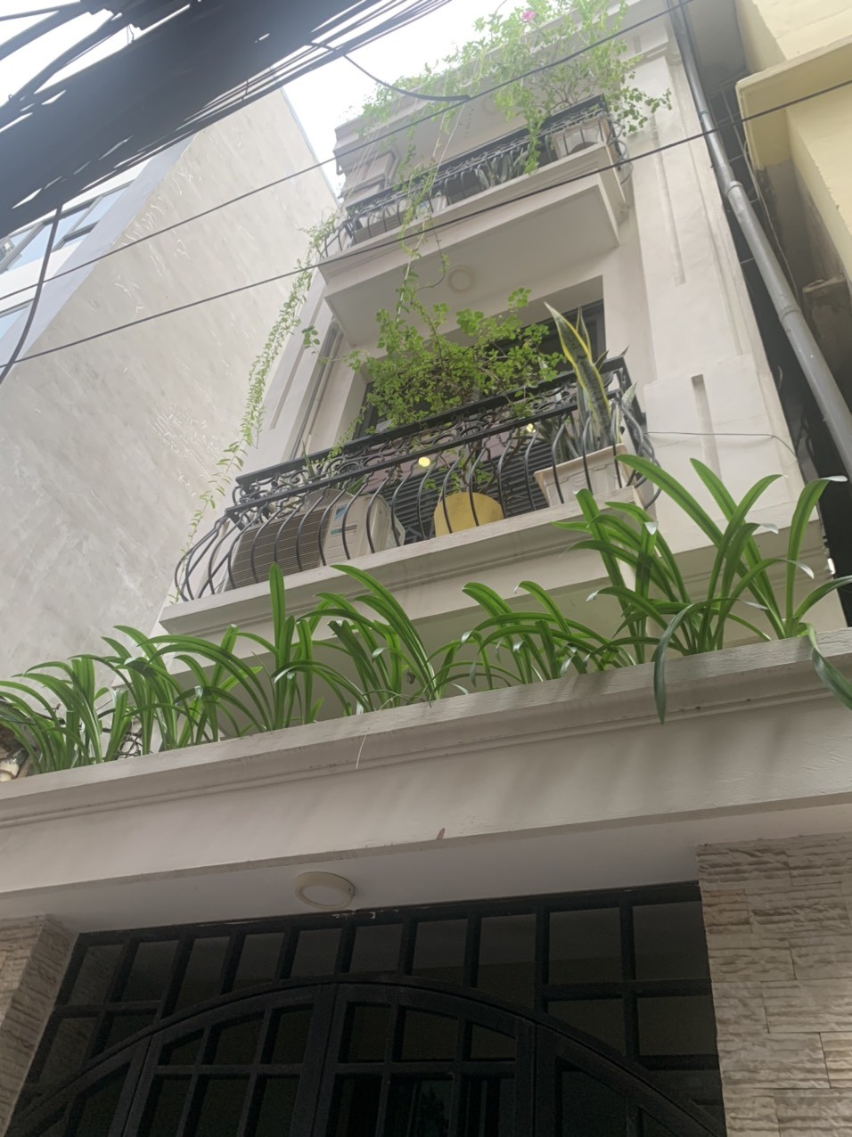 Bán nhà ngõ 445 Lạc Long Quân , ô tô vào nhà,2 mặt tiền trước sau, ,giá 6.5 tỷ