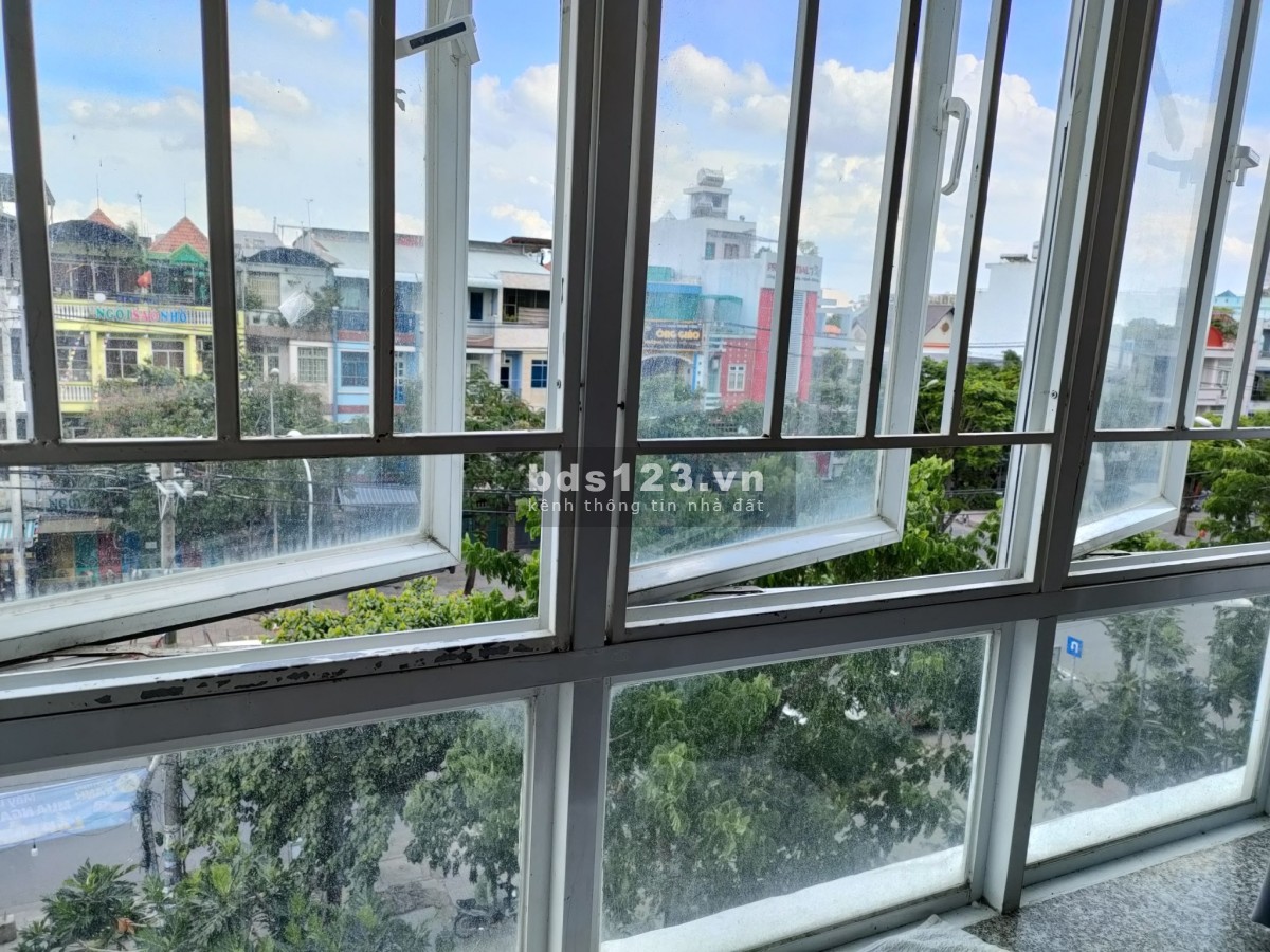 Chính chủ cần tiền bán gấp chung cư Giai Việt Quốc Cường , Quận 8