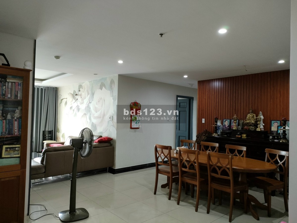 Chính chủ cần tiền bán gấp chung cư Giai Việt Quốc Cường , Quận 8