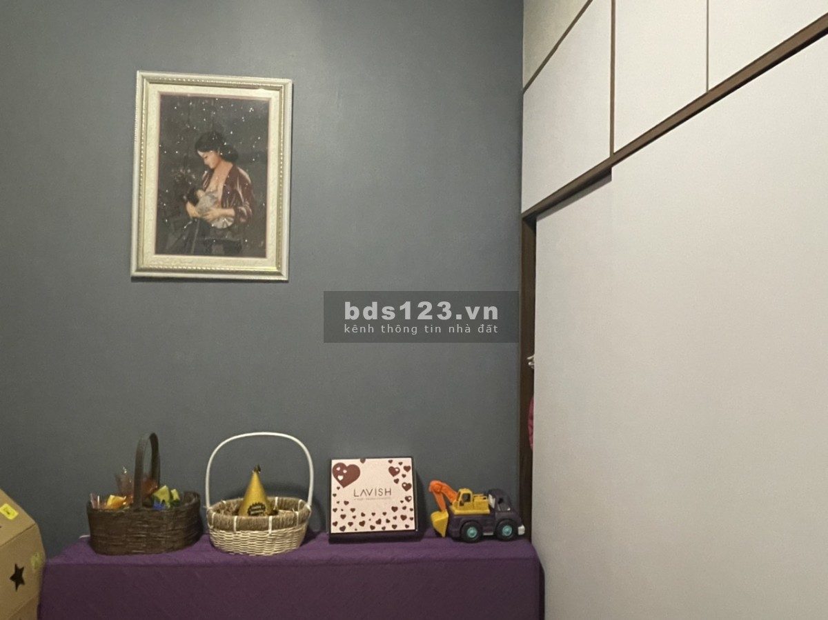 Bán gấp căn hộ 2PN, tháp S1, 74m2, lầu 1X, view ĐN, 4.250 tỷ đã VAT + phí chuyển nhượng.
