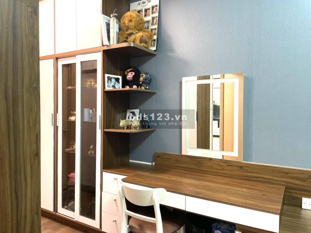 Bán gấp căn hộ 2PN, tháp S1, 74m2, lầu 1X, view ĐN, 4.250 tỷ đã VAT + phí chuyển nhượng.