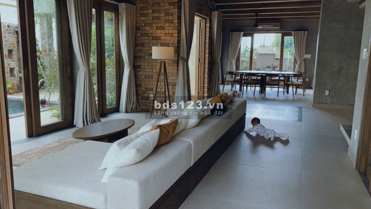 Căn biệt thự đơn lập đẹp nhất Senturia Vườn Lài nội thất nhập Rạp 4k hồ bơi, hồ Koi