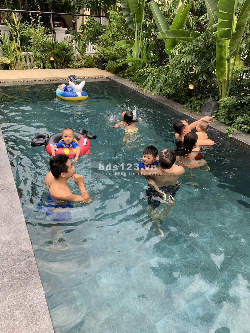 Căn biệt thự đơn lập đẹp nhất Senturia Vườn Lài nội thất nhập Rạp 4k hồ bơi, hồ Koi