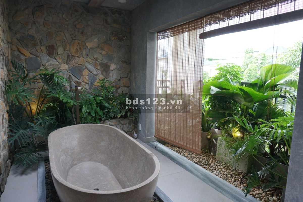 Căn biệt thự đơn lập đẹp nhất Senturia Vườn Lài nội thất nhập Rạp 4k hồ bơi, hồ Koi