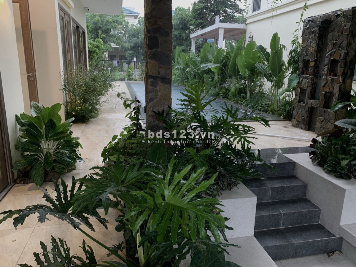 Căn biệt thự đơn lập đẹp nhất Senturia Vườn Lài nội thất nhập Rạp 4k hồ bơi, hồ Koi