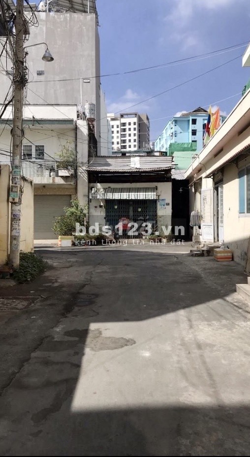 Bán nhà 1 trệt 1 lửng đang cho thuê 10 phòng trọ hẻm 8m Hậu Giang Q6
