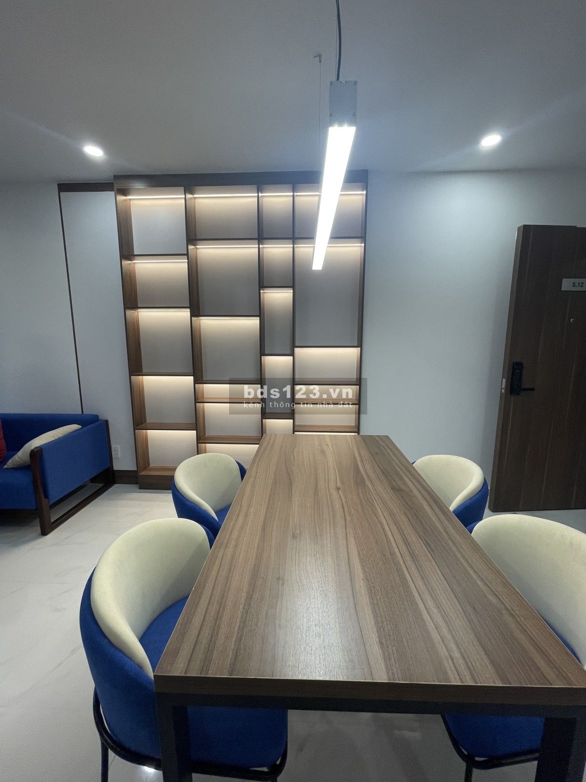 Cho thuê căn hộ 2 phòng ngủ full nội thất cao cấp D'lusso Quận 2, giá tốt