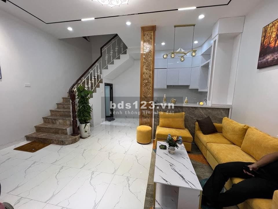 Nhà hiếm Trịnh Đình Cửu xây đúc 4 tầng giá chỉ 4,5 tỷ đồng TL