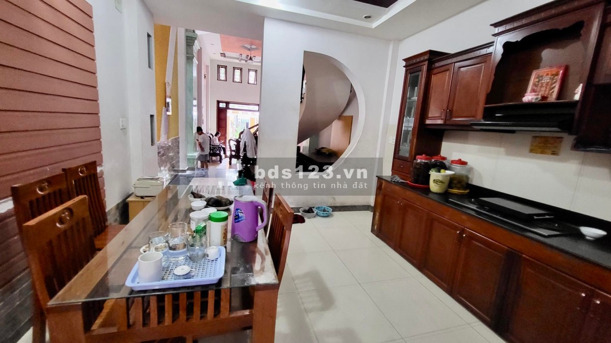 Bán Gấp Nhà Nguyễn Ngọc Nhựt Tân Quý Tân Phú DTSD 88m²