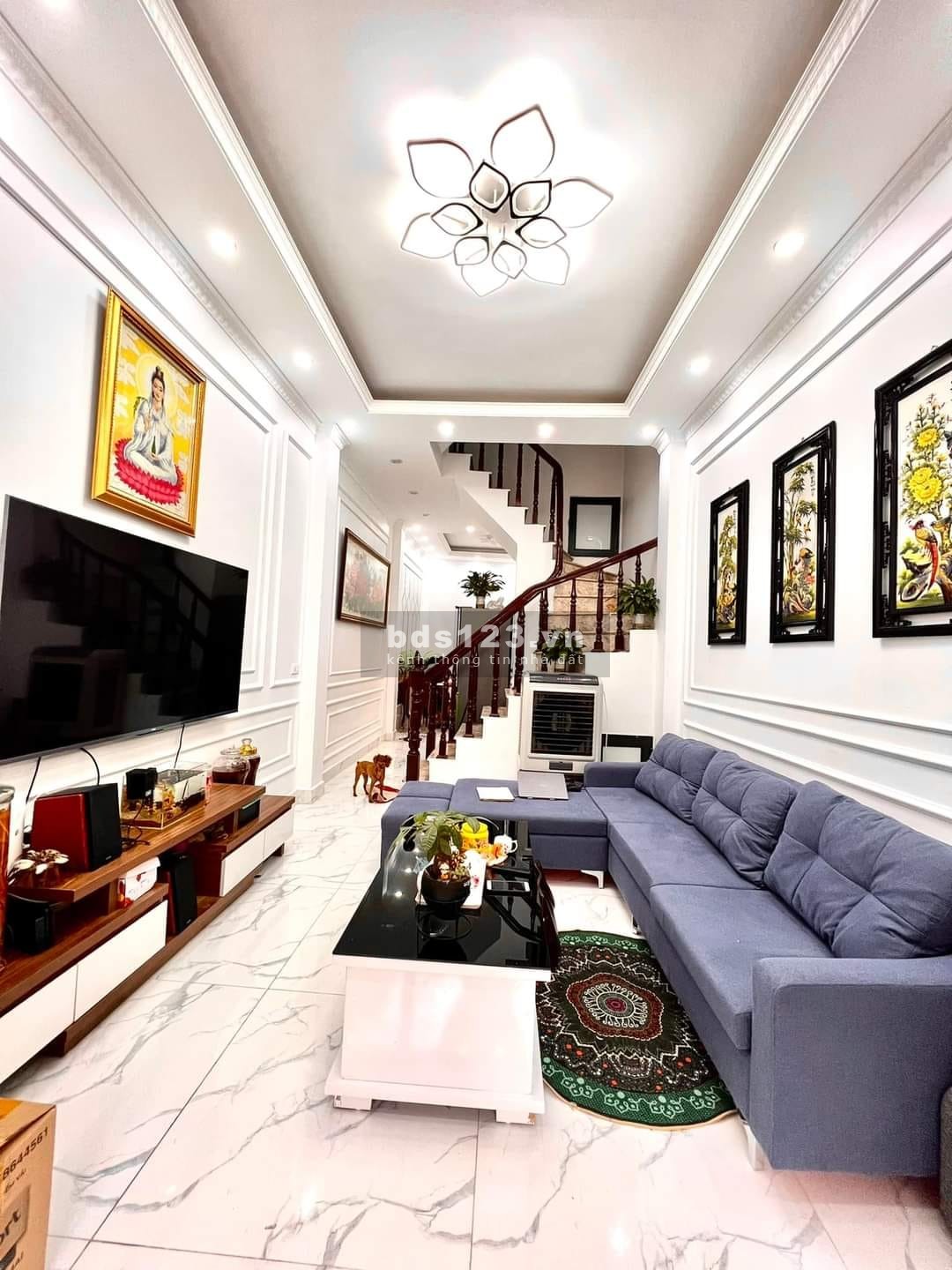 Chính chủ bán nhà lô góc 3 mặt thoáng DT 40m² x 4 tầng mặt ngõ cách phố 30m
