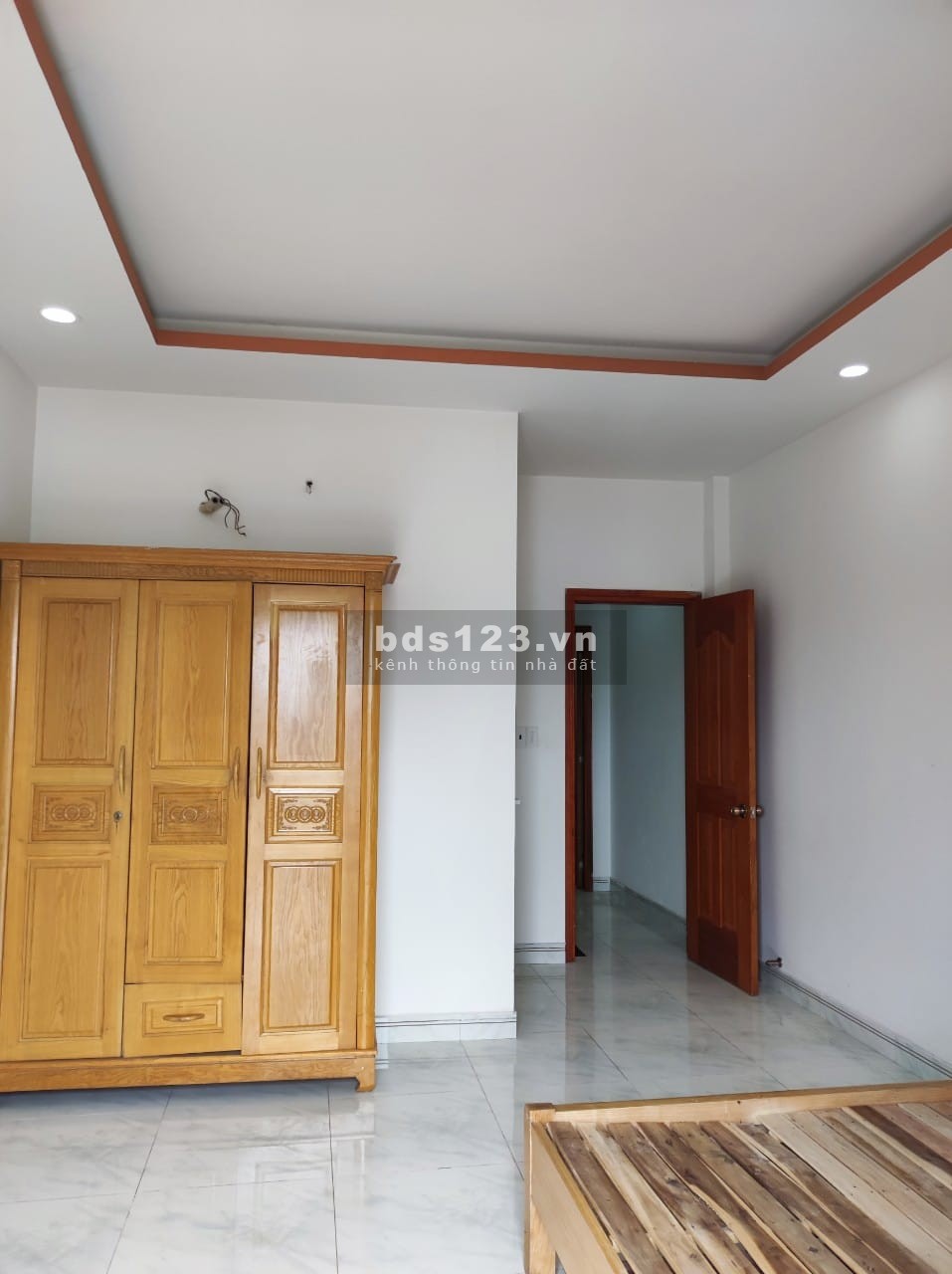 Nhà mặt tiền lớn Thạnh Xuân 13 cách mặt tiền Quốc Lộ 1A 50 đối diện bên kia đường là Gò Vấp