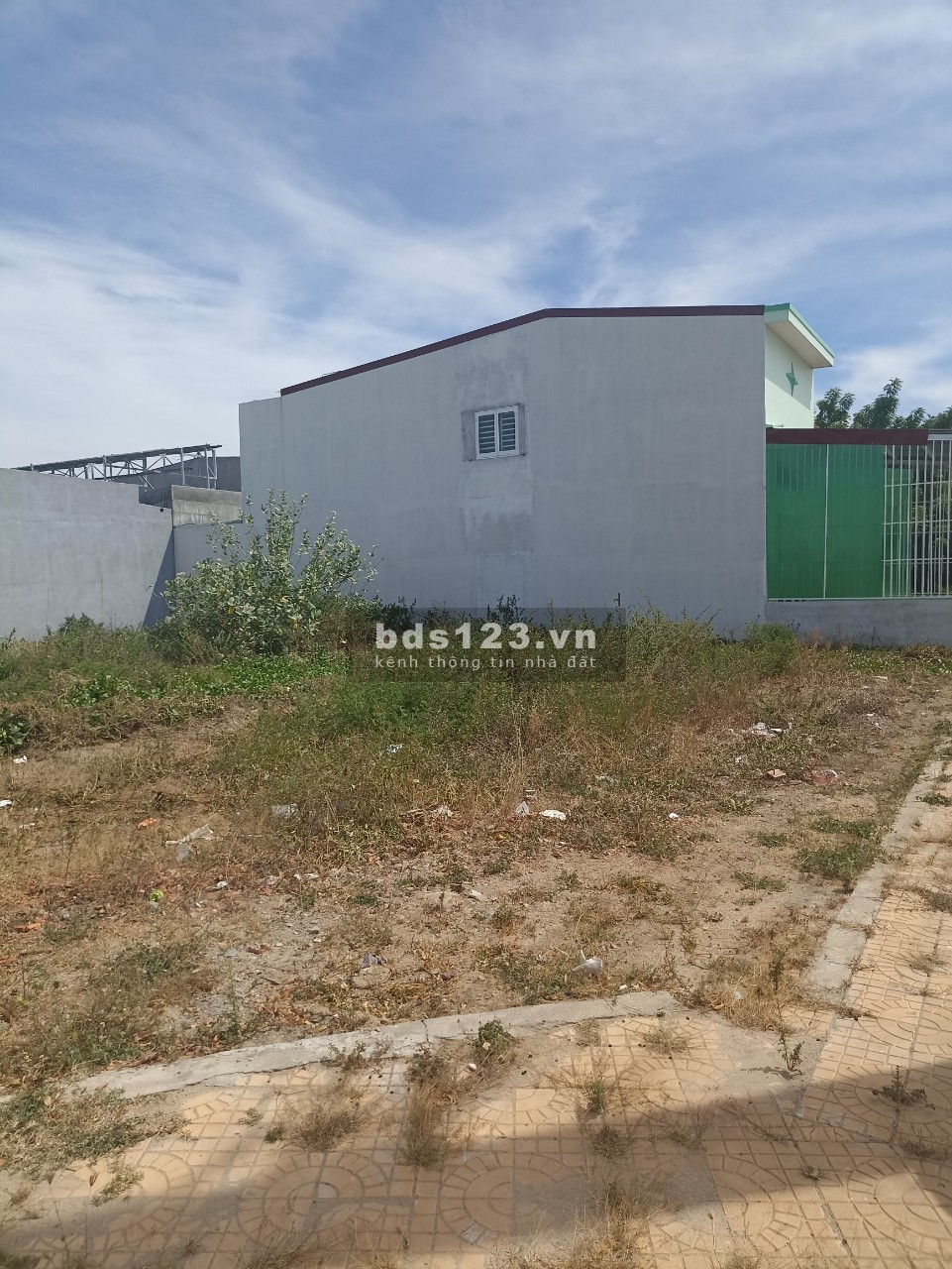 Bán lô góc 2 mặt tiền khu tái định cư Phan Đăng Lưu liên hệ 0931279535