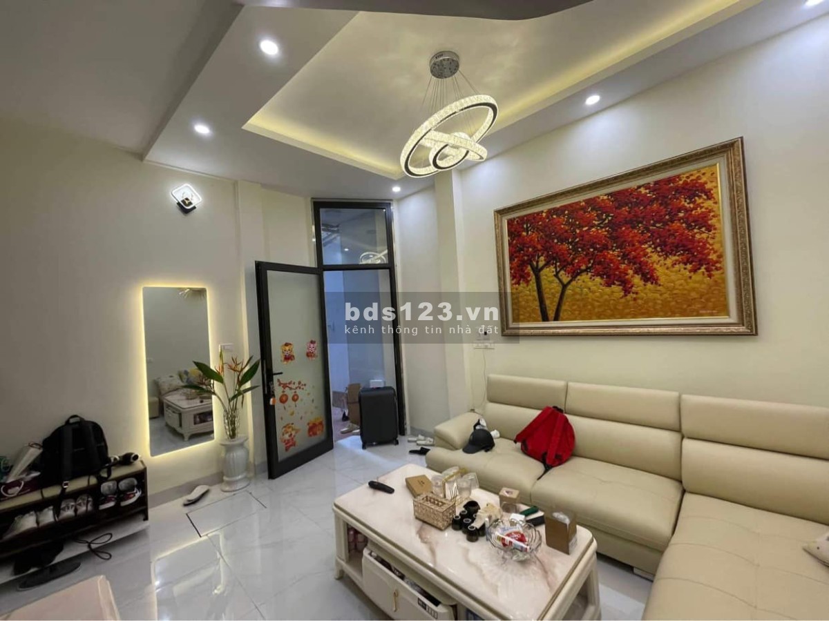 Chỉ 2,65 tỷ sở hữu ngay nhà phố Thái Thịnh, Đống Đa, 28m2 x 5 tầng
