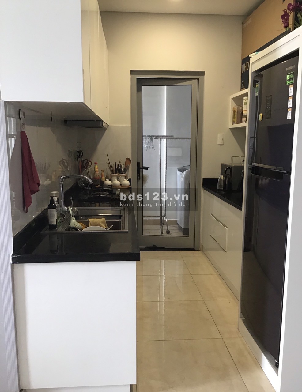 Một mình ở chung cư 2 PN diện tích 68m2 share lại 1 PN toilet riêng