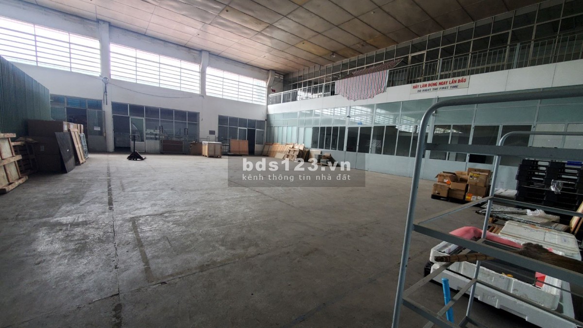 Cho thuê kho xưởng dtsd 800m2-1000m2 đường Đỗ Xuân Hợp, Phước Long B, Quận 9