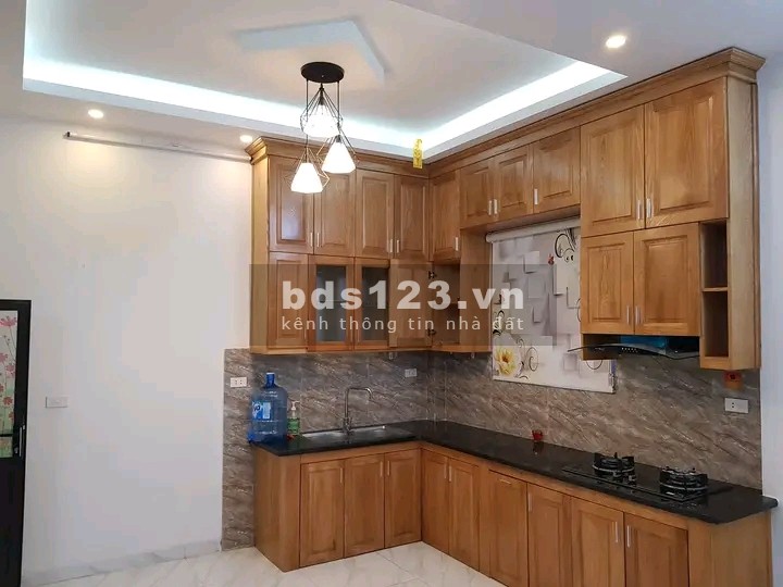 Bán nhà Bà Triệu 3 tầng đúc giá 5.3 tỷ phân lô Vip vài bước là ra phố Lê Lợi