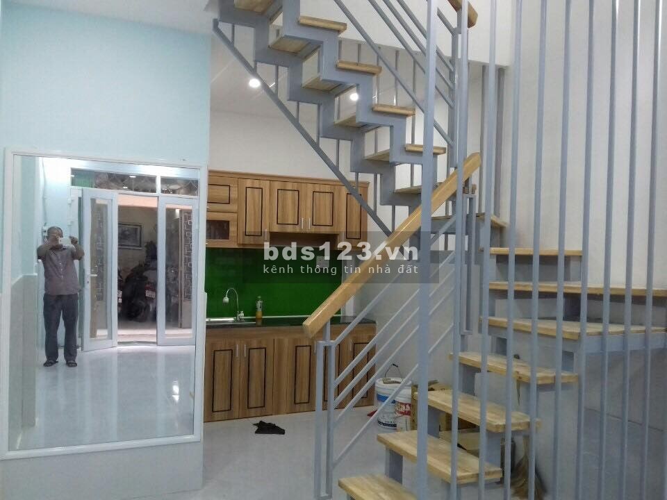 Bán nhà riêng Quận Tân Phú sổ hồng chính chủ pháp lý minh bạch, rõ ràng