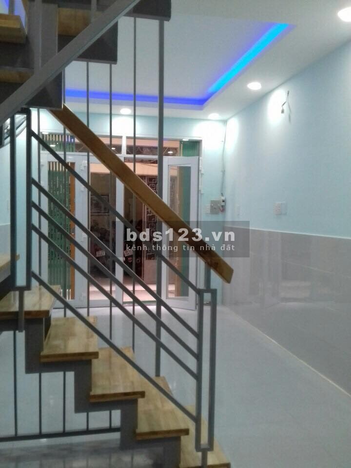 Bán nhà riêng Quận Tân Phú sổ hồng chính chủ pháp lý minh bạch, rõ ràng