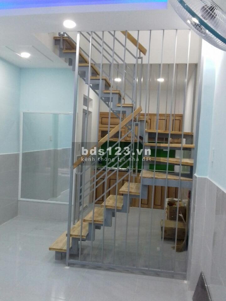 Bán nhà riêng Quận Tân Phú sổ hồng chính chủ pháp lý minh bạch, rõ ràng